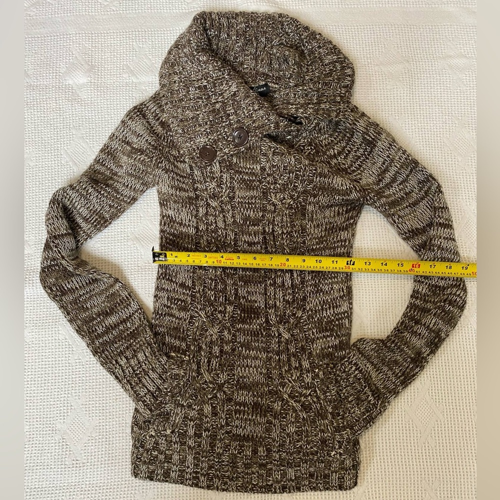 Women’s sweater